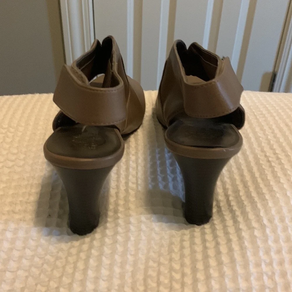 Booties/Shooties - Picture 3 of 6